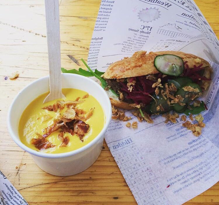 Velouté de courges et Hot-Dog de Boeuf <a href="/leonlecochon35/">LEON le COCHON</a> #lemarcheamanger #rennes