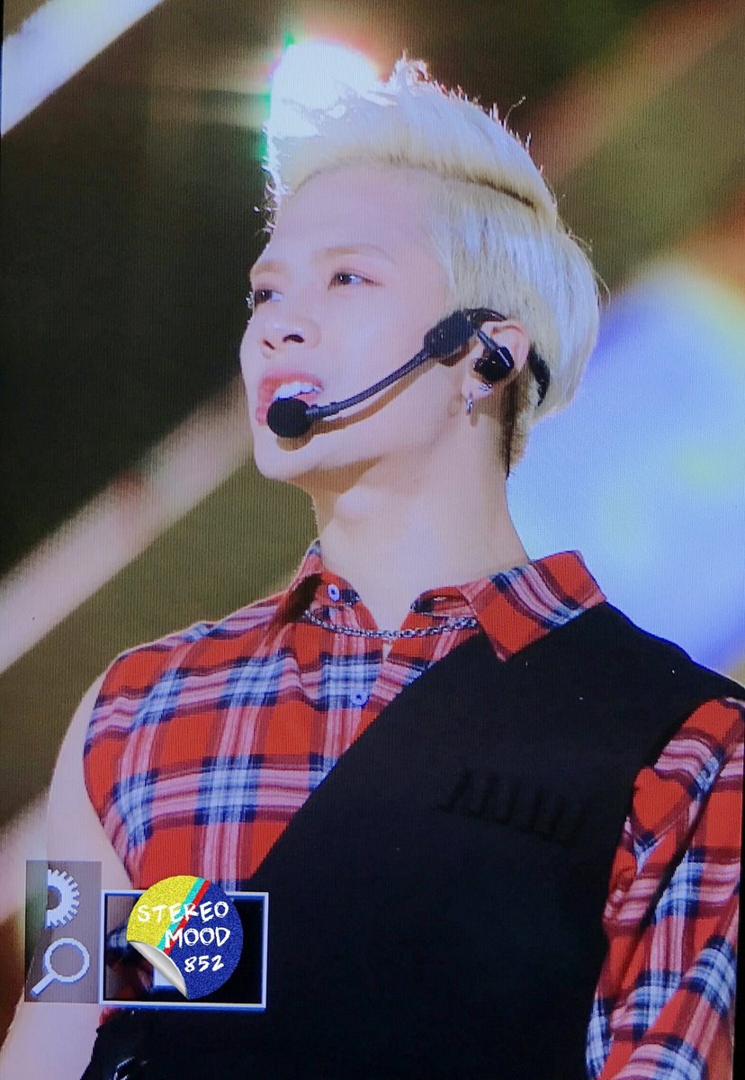 STEREOMOOD852's tweet photo. 161023 BOF
#갓세븐 #잭슨 #got7 #jacksonwang #王嘉爾 #하드캐리 #turbulence https://t.co/SoxcpRaAJQ