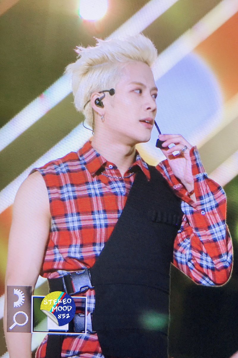 STEREOMOOD852's tweet photo. 161023 BOF
#갓세븐 #잭슨 #got7 #jacksonwang #王嘉爾 #하드캐리 #turbulence https://t.co/SoxcpRaAJQ