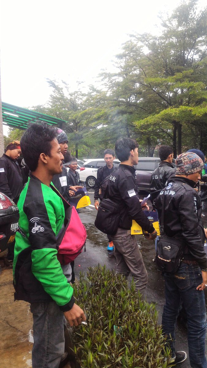 agungso's tweet photo. Saya Bijak dalam Berkendara! #SafetyCampaignAward #SCA2016 #iwannagethomesafely #pulsarianbekasi #pulsarian #adirainsurance #proudtobesafe https://t.co/JTkyPSxmb5