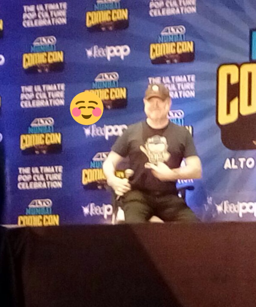 SPNConIndia's tweet photo. Few snaps from Mr.Beaver's Day 2 panel!! #SPNatComicCon #WeekendAtBobbys #ComicCon #Mumbai He is such a cutie ☺️☺️ https://t.co/zRwIpLvDUu