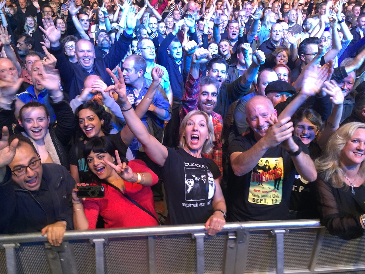 dannyfarrant's tweet photo. More happy folks for @buzzcocks at @RoundhouseLDN Friday nite.. Great show and thanks to all for turning out ...!! #buzzcrowd https://t.co/TBK5cJ1qQy