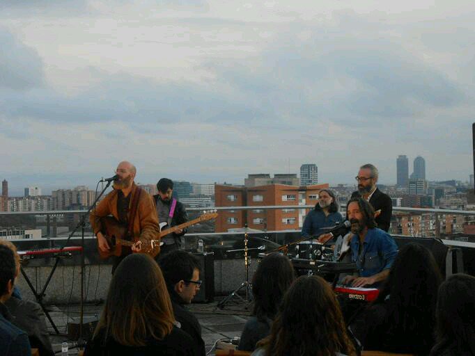 GloriaIsis81's tweet photo. Quin últim concert més bonic, @quartprimera !Esperem retrobar-nos aviat amb la maleta plena de nous projectes ;-) https://t.co/IixMudKv3m