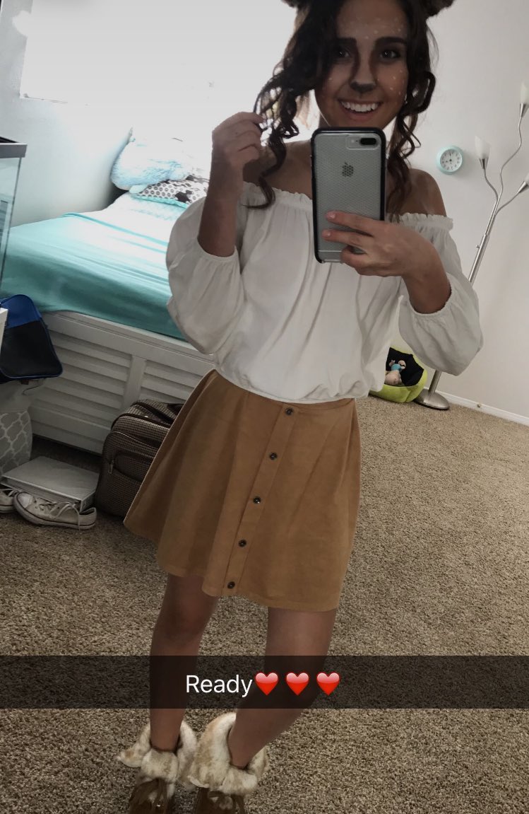 Molly Jackson tweet media