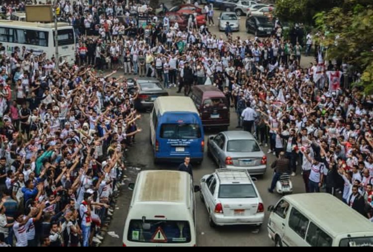 جمهور الزمالك في الهزايم بيعند و بيحضر أكتر من فرحة البطولات .. جمهور الزمالك عظيم و بيقدم دروس في الإنتماء كالعادة