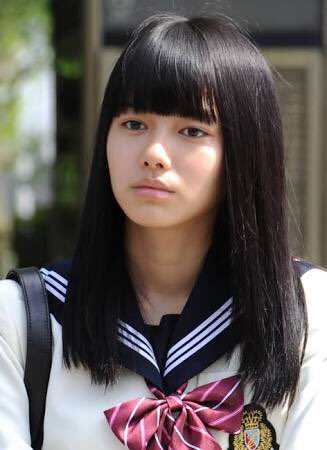 山本舞香 懐かし髪長いね