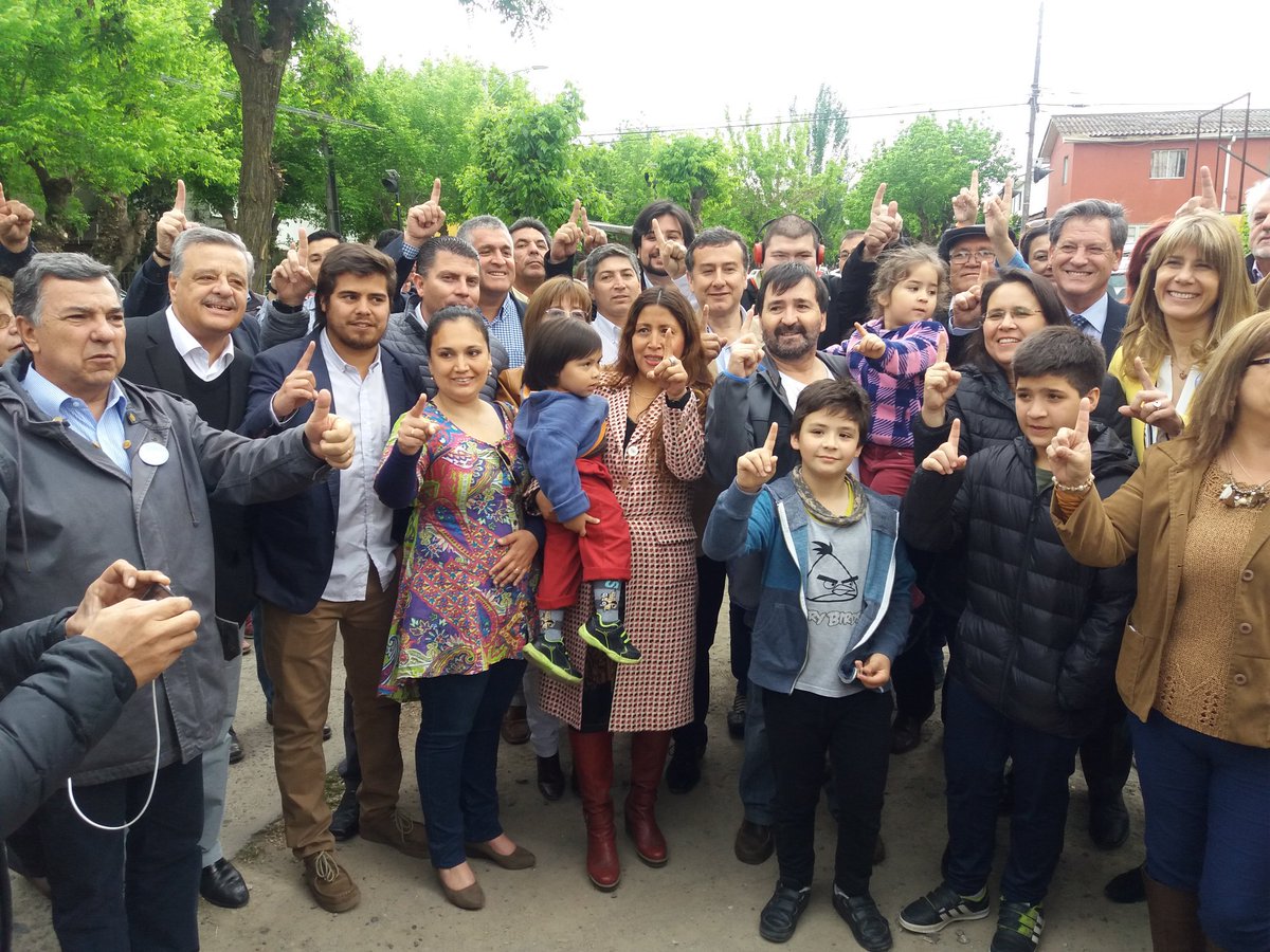 VillagranTalca's tweet photo. Vecin@s de Talca, nuestra confianza en una @IMTalca que nos enorgullezca está depositada en tod@s ustedes #LlegóLaHora #YoSíVoto E1 a Votar! https://t.co/1jxDbQk3RZ