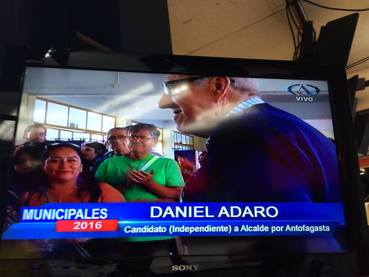 #DanielAdaro : Feliz al cumplir con mi obligación de ciudadano. #Antofagasta para los Antofagastinos #Municipales2016 #Municipalesaftatv