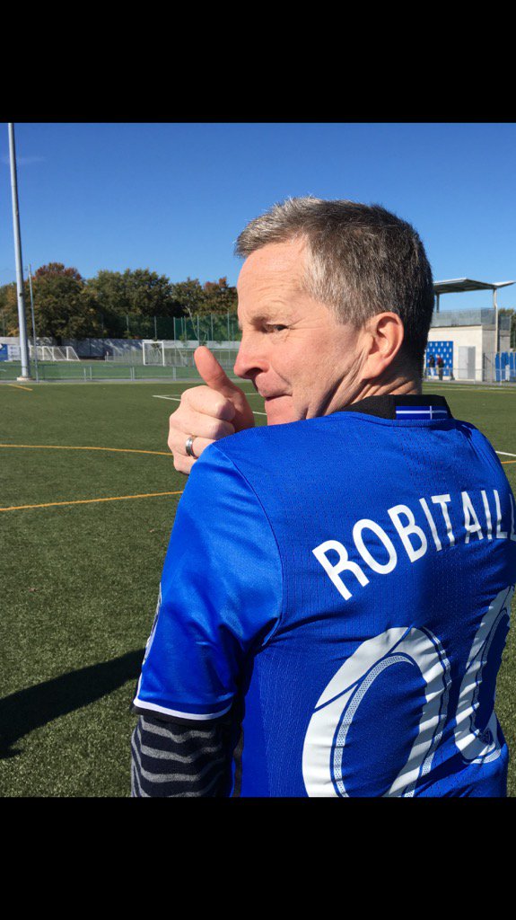 Le Dîner de Cons tweet media