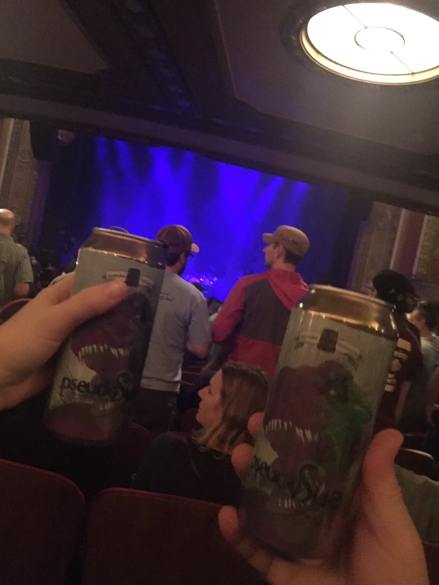 kelly23jayne's tweet photo. Enjoyed the best beer ever by @TGBrews at night 2 of @WidespreadPanic @PabstTheater Milwaukee! @brentkauffman 🍻❤️🎸 https://t.co/mGD35g0J3L