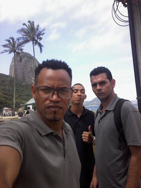 KinhoMoreenoh's tweet photo. Vamos produzir sem risadinha #producoes #kinhomoreenoh #paololeone #japinha https://t.co/yzgeSBFTmb