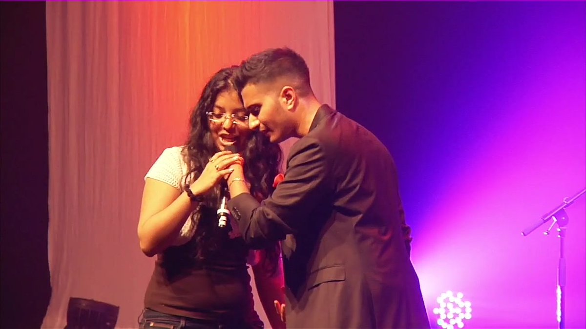 Arjunator97's tweet photo. #arjun#artist #live https://t.co/Fp8bfPtcJS