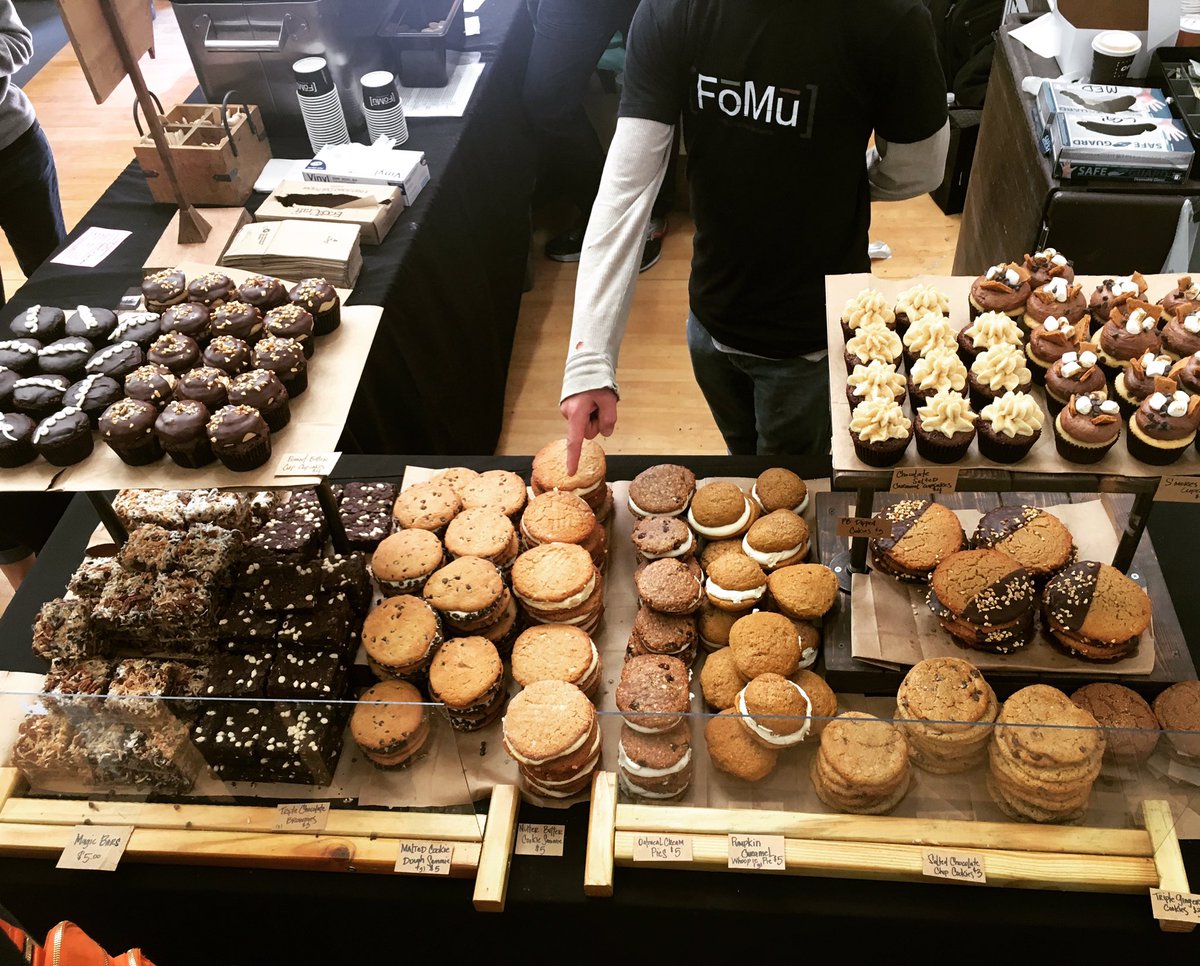 FoMu_Icecream's tweet photo. Boston Vegetarian Food Festival Day 2!! We'll be here until 4pm with scoops and sweets galore!! #BVFF2016 https://t.co/HXS3bIPNST