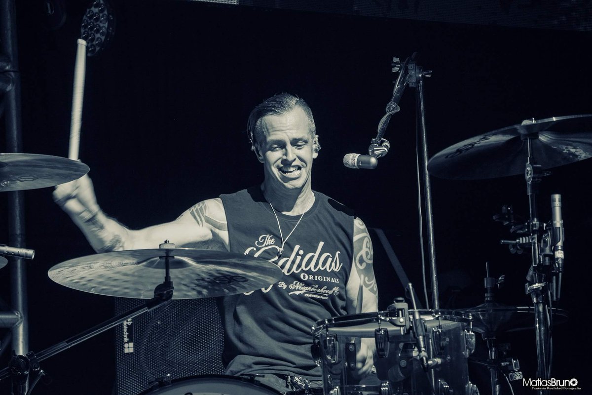 Algunas de <a href="/ameri_naco/">Randy Ebright</a> ayer en el <a href="/stadiumlunapark/">Luna Park</a> 
Terrible Show de <a href="/MolotovBanda/">Molotov</a> !!!!