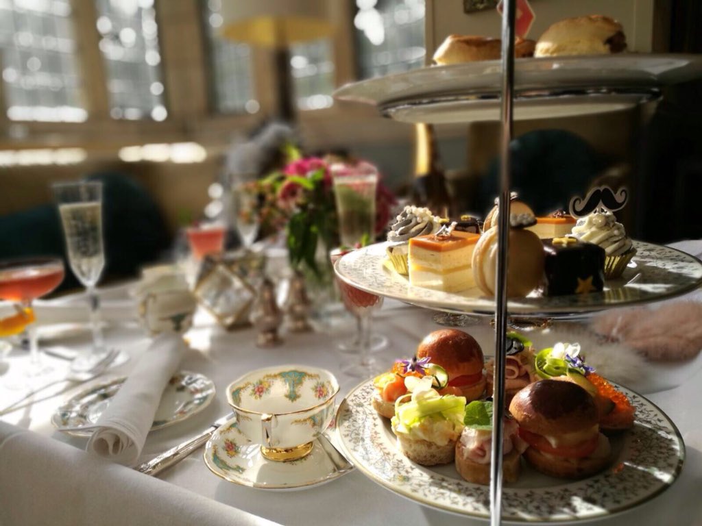 WaterfordCastle's tweet image. Bookings now being taken for our Great Gatsby themed afternoon teas on the 6th, 20th and 27th of November #greatgatsby #getincharacter