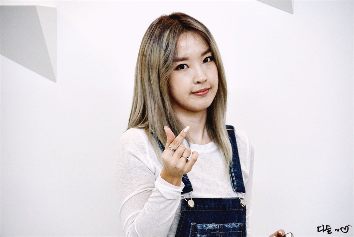 jiyoonpics's tweet photo. https://t.co/2rDfOAlGPk