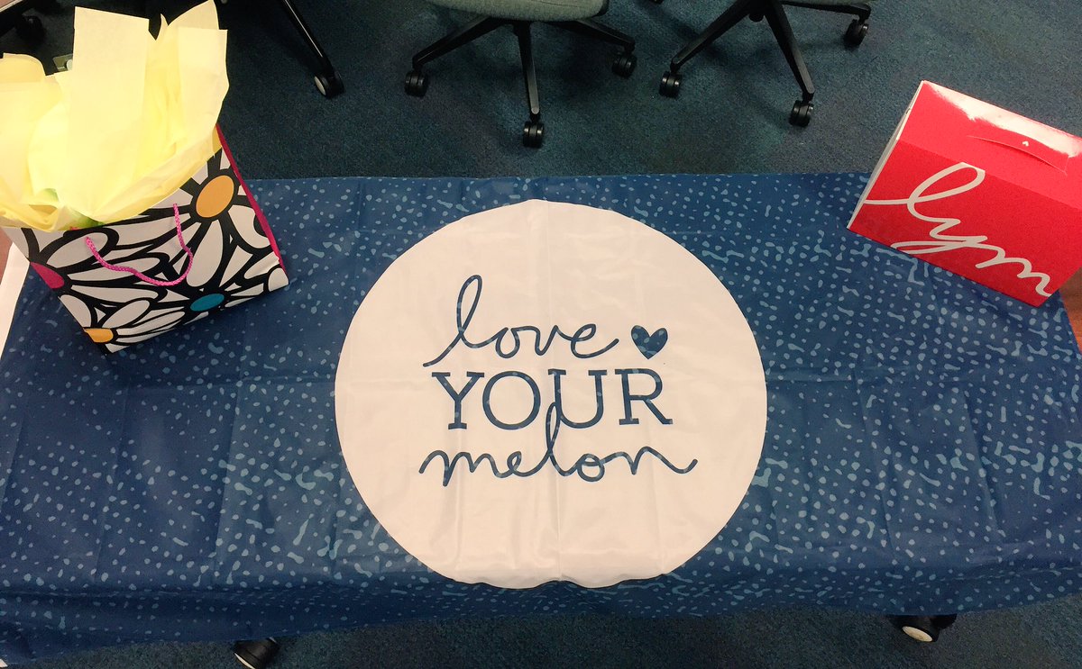 daemenlym's tweet photo. Painting pumpkins and celebrating #loveyourmelonday 🍉 https://t.co/EVtZ3rjX2I