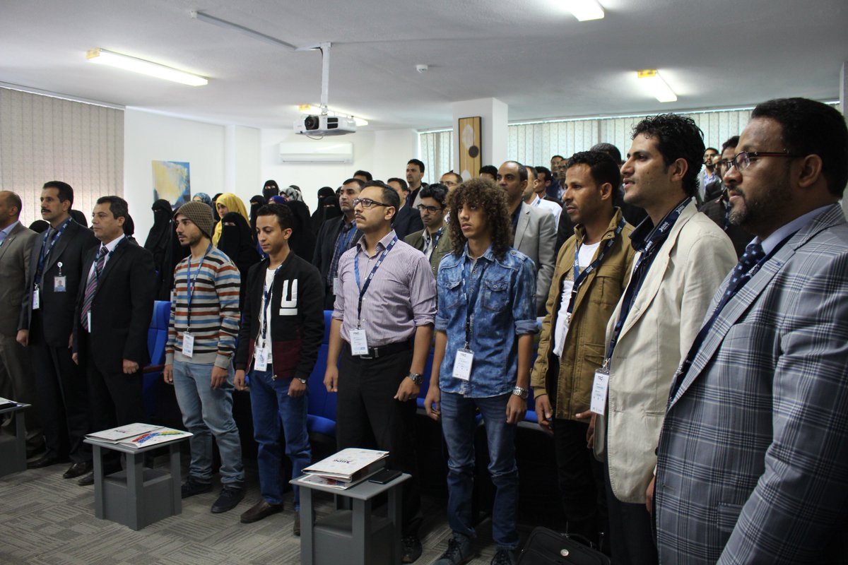 GDGSanaa's tweet photo. بعض صور اللحظات الأولى من بدء فعاليات برنامج الوعي التقني #TAD2016 والذي تم تنظيمه بدعم من شركة كمران وباستضافة مركز كمران للتدريب.
#GDG https://t.co/vL4jz9bmS0