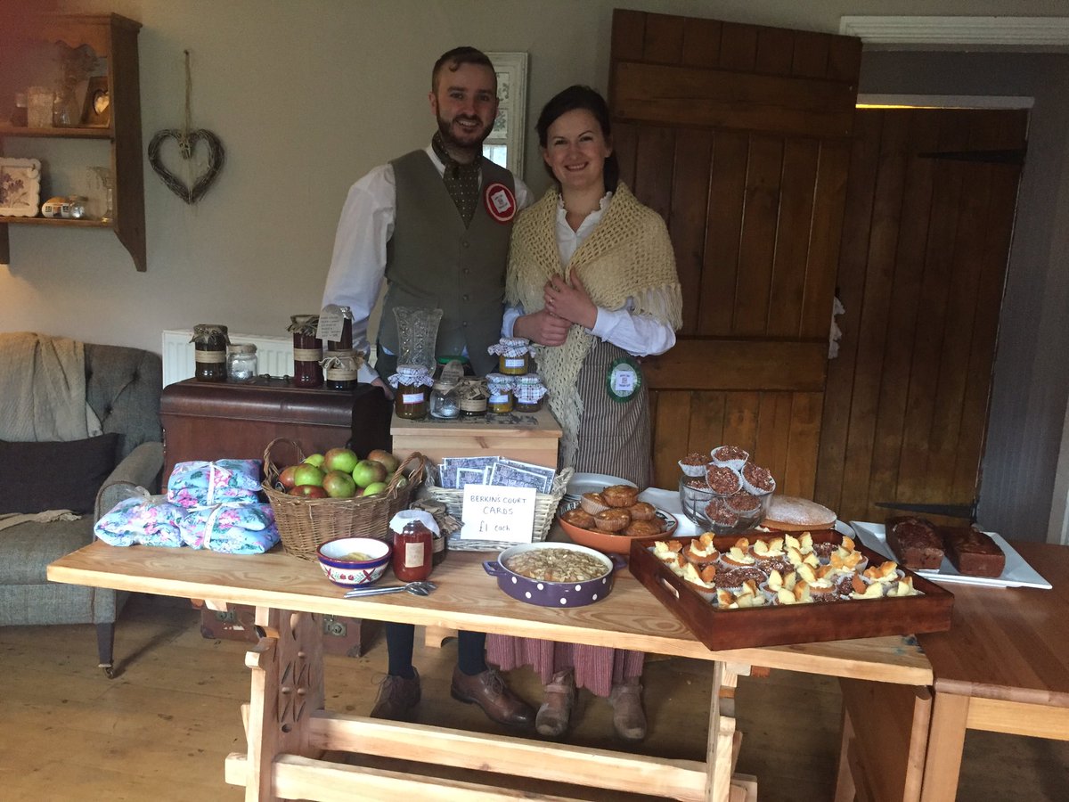 AcornHeadOffice's tweet photo. @KristinaParslow from #teamacorn turned her lounge into a Victorian tea shop for #charity this weekend #foodbank #refugees https://t.co/wIX1GZyTDD