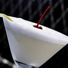 RustyBumperWrld's tweet image. Don't like the outcome of the game? - drink a Silver Fizz #Lions #OnePride #drinkrecipe #gin rustybumperworld.com/Gin_drinks/sil…