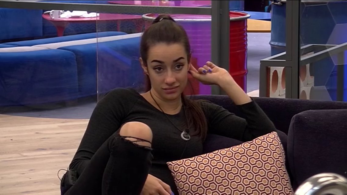 adaristasgh17's tweet photo. Adaristass❤️ #DBT7GH17 #ghdirecto #adaramolinero #polbadia #poldara #adaragh #gh #granhermano https://t.co/O3rhzlYc1M