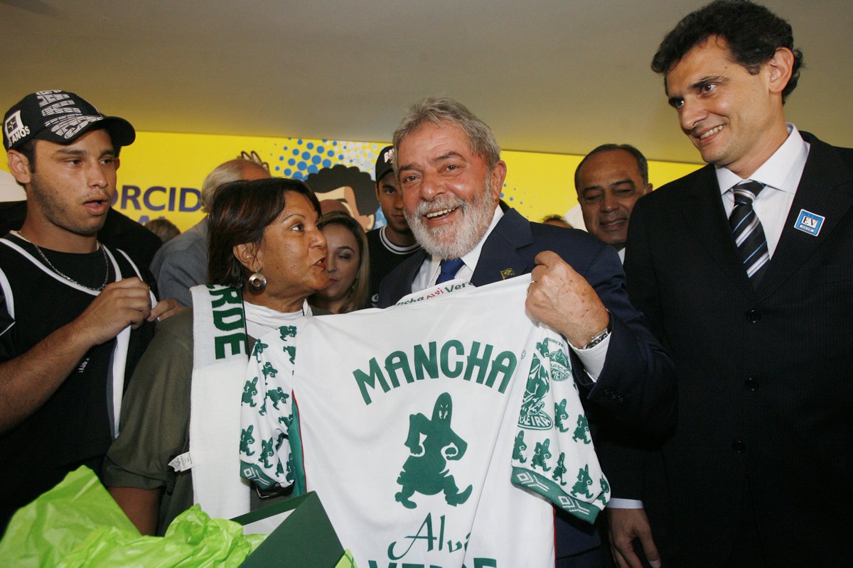 Arena do Corinthians foi presente para Lula, diz patriarca da Odebrecht. Provavelmente Lula dirá q nunca foi Corintiano. E ele tem a prova.