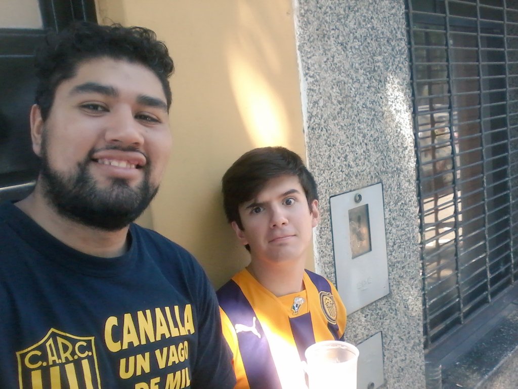 QueLadren's tweet photo. Cuando llega el domingo... #lovamoacogeranievels #cheleprososoboton @nelsongrc https://t.co/IBVodWGArT