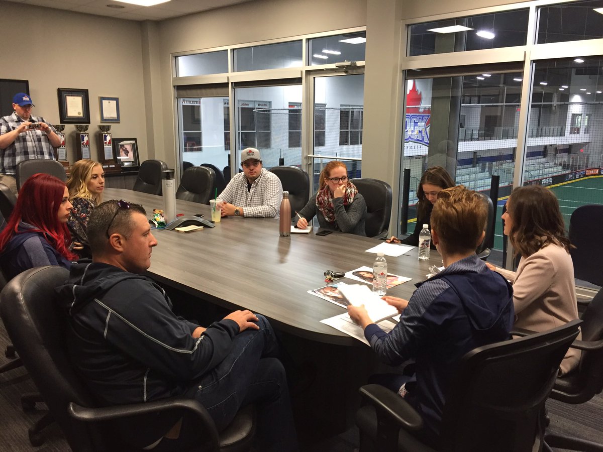 RockCityDancers's tweet photo. Judging is now underway! #goodluckladies #torontorock #auditions https://t.co/WUsRy6V0f0