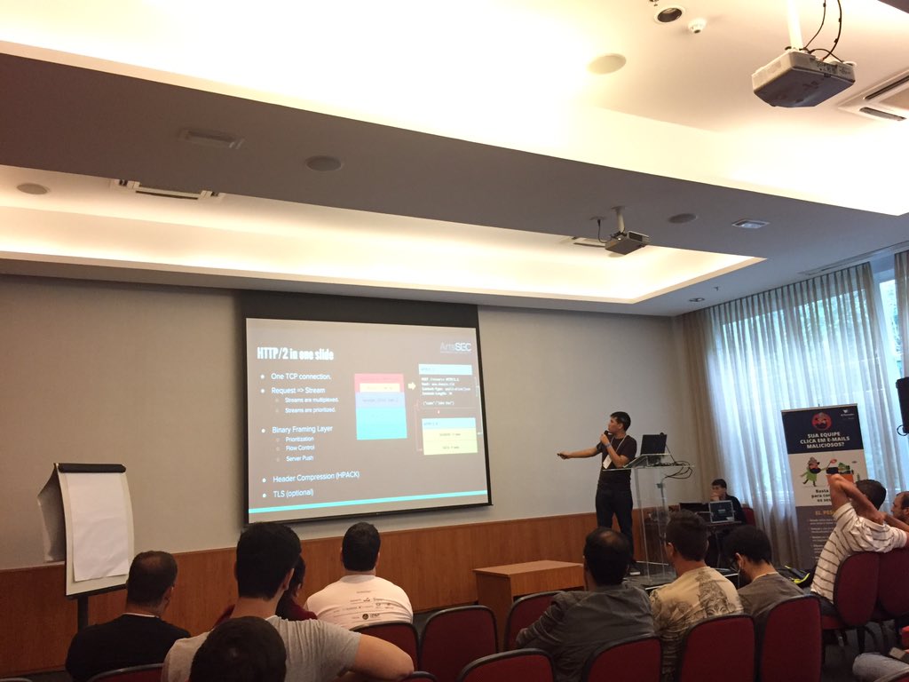 jczucco's tweet photo. @MaxiSoler speaking about http/2 #H2HC2016 https://t.co/f017mo3LTW