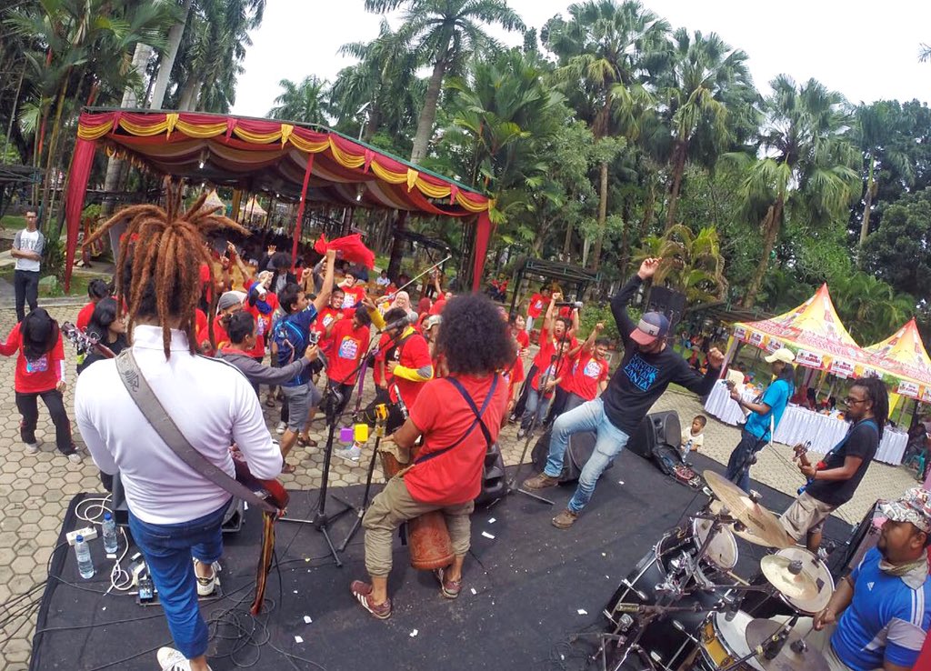 Terimakasih untuk kalian semua yang sangat spesial! We love you! See u next time🙏🏻✌🏻️🍺 
#BalaiBahasa #FAYO