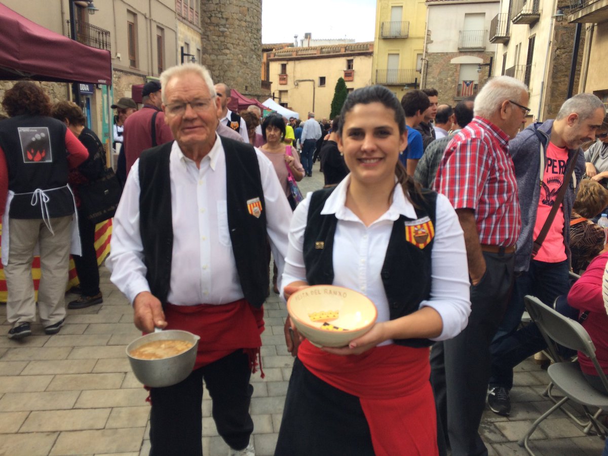 Ranxo_Vidreres's tweet photo. A #TrobadaSopes en #Martorell s'ha estrenat com a #RanxerMajor ! (Un record IMMENS a l'Enric) https://t.co/BgqnXFPAi8