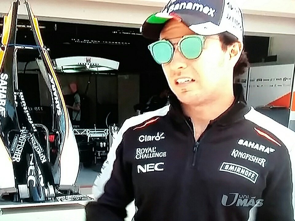celledurios's tweet photo. #SundayMorning #formula1 @SChecoPerez #USGP2016  #Austin #Texas #EU 👍🏁🏁🚘🚔🚖👌🙋🙌😉👏👏😆😆 https://t.co/gOMTJCMpx3