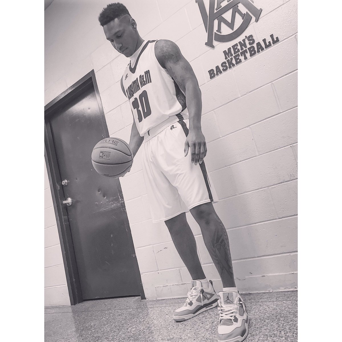 Demond_Edwards's tweet image. Ain&apos;t this what they been waiting for?!🏀🙏🏾