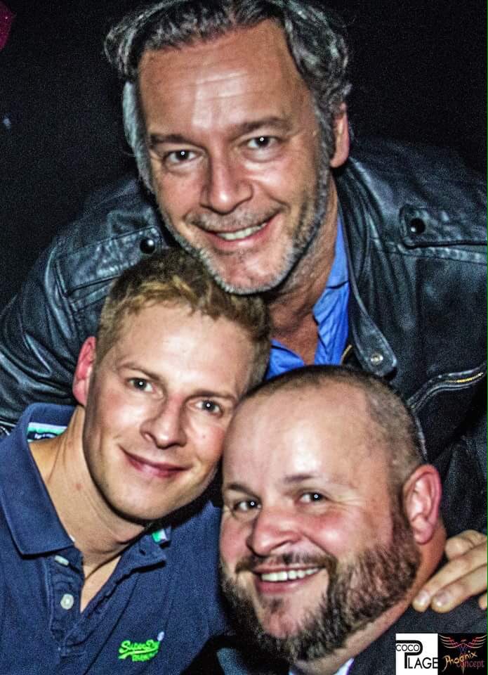 kosny_phoenix's tweet photo. Magnifique soirée hier avec @Mdelormeau @jmmaireofficiel une superbe rencontre 😘😘 #TPMP #cocoplage https://t.co/ne9YWZm7N4