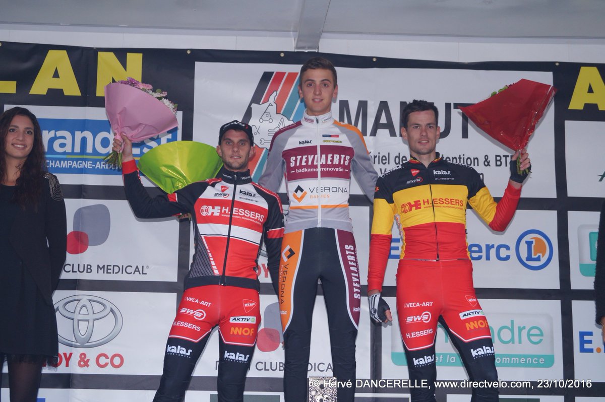 Veldritkrant's tweet photo. Er was vandaag ook een veldrit in de Franse Ardennen. 3 Belgen op het podium https://t.co/Cs2rnN2a1u Foto:©Hervé Dancerelle https://t.co/E5W3pfQwse