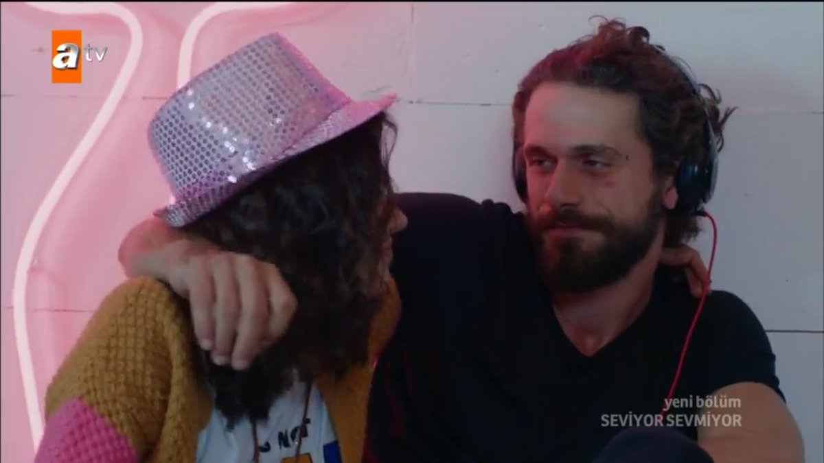 Ya siz bal mısınız. #Gitme #SeviyorSevmiyor 

<a href="/zeynep_camci/">zeynep çamcı gerçek</a> <a href="/yigitkirazci/">yigit kirazci</a>