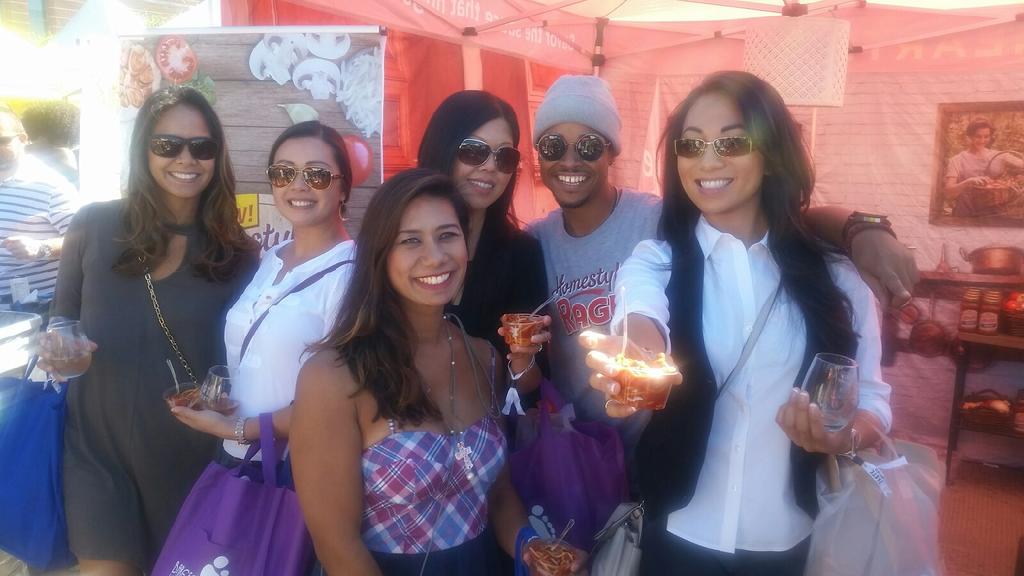 whoseChrisP's tweet image. #homestylehugs