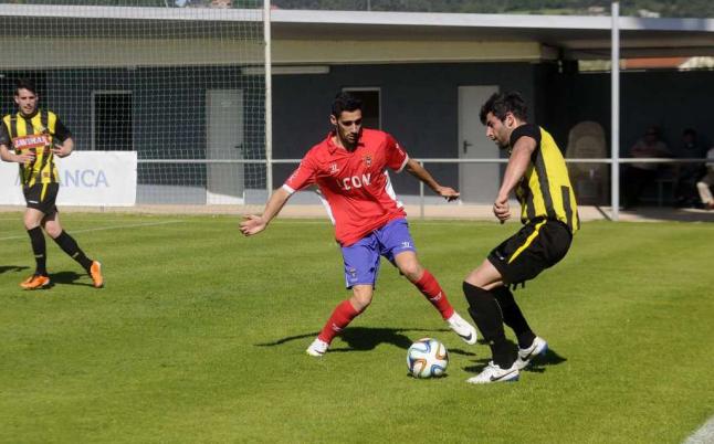 DeporteGalicia's tweet photo. El #CDChoco deja al #CDRibadumia salir con vida de #SantaMariña (CRÓNICA)
https://t.co/9D9b5st5f6 https://t.co/rM1WPVLFdi