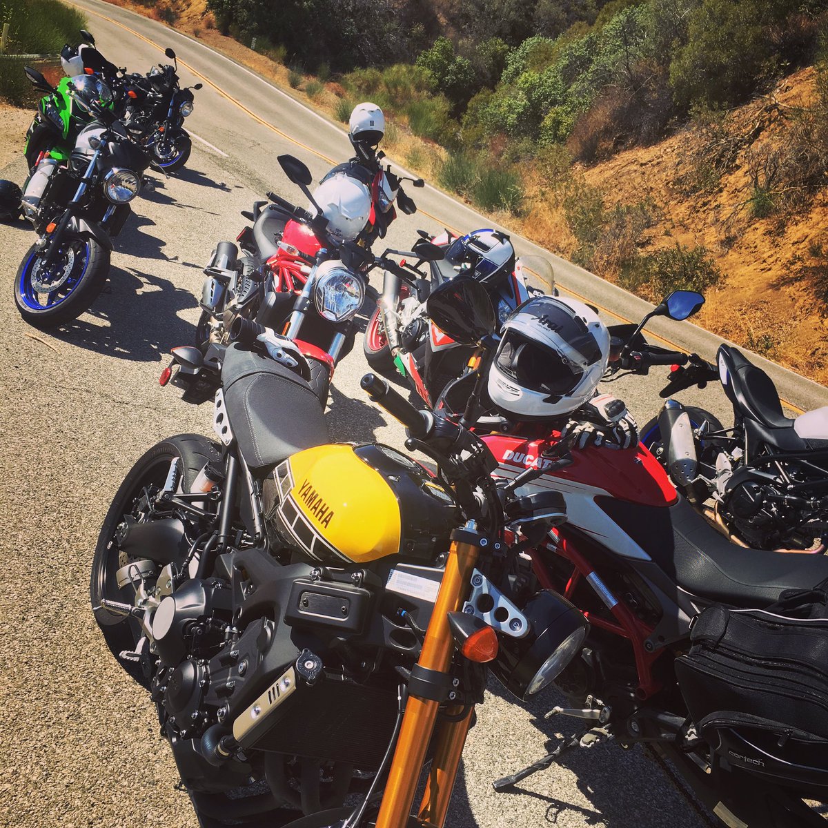 Sunday Funday.
.
#sundayfunday #streetride