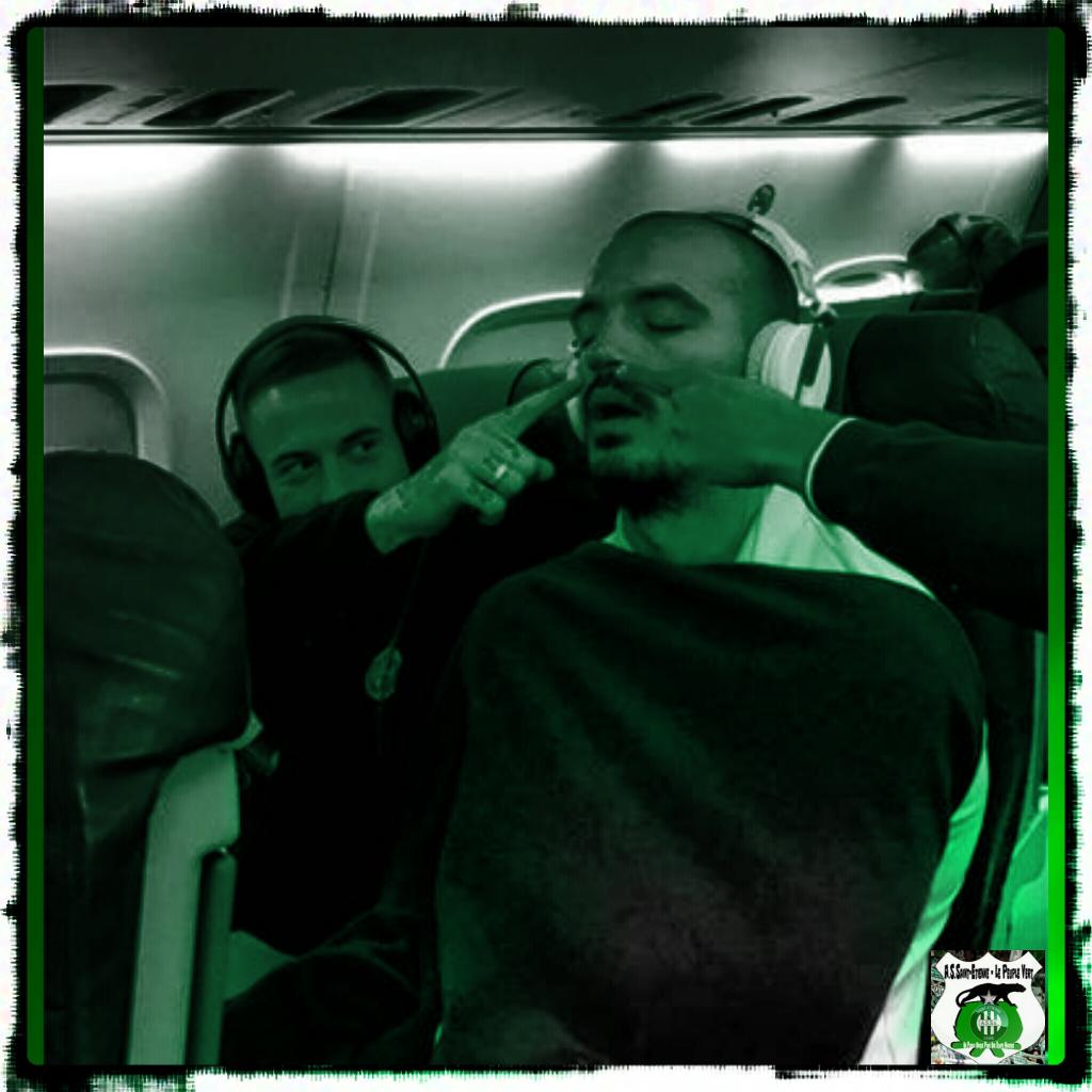 LePeupleVert42's tweet photo. "Jessy, tu dors..."

#ASSE #LePeupleVert https://t.co/moyvtIEyIr
