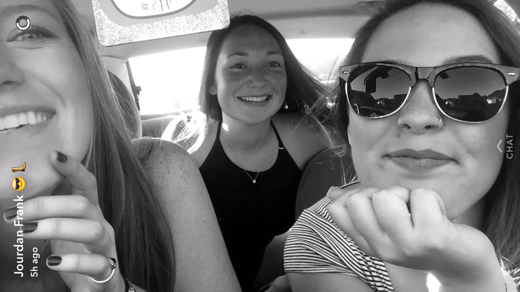 TayyMurf's tweet photo. @jourdanfrankk happy birthday honeyyy!!! Hope ur day is filled with tequila 💃🏻❤️ #frousins https://t.co/XehWq258VM