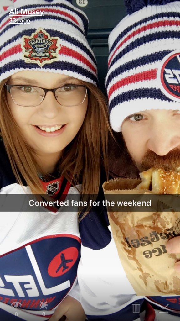 aliroxy's tweet photo. Go jets go!! #heritageclassic https://t.co/OytJ79aCHu