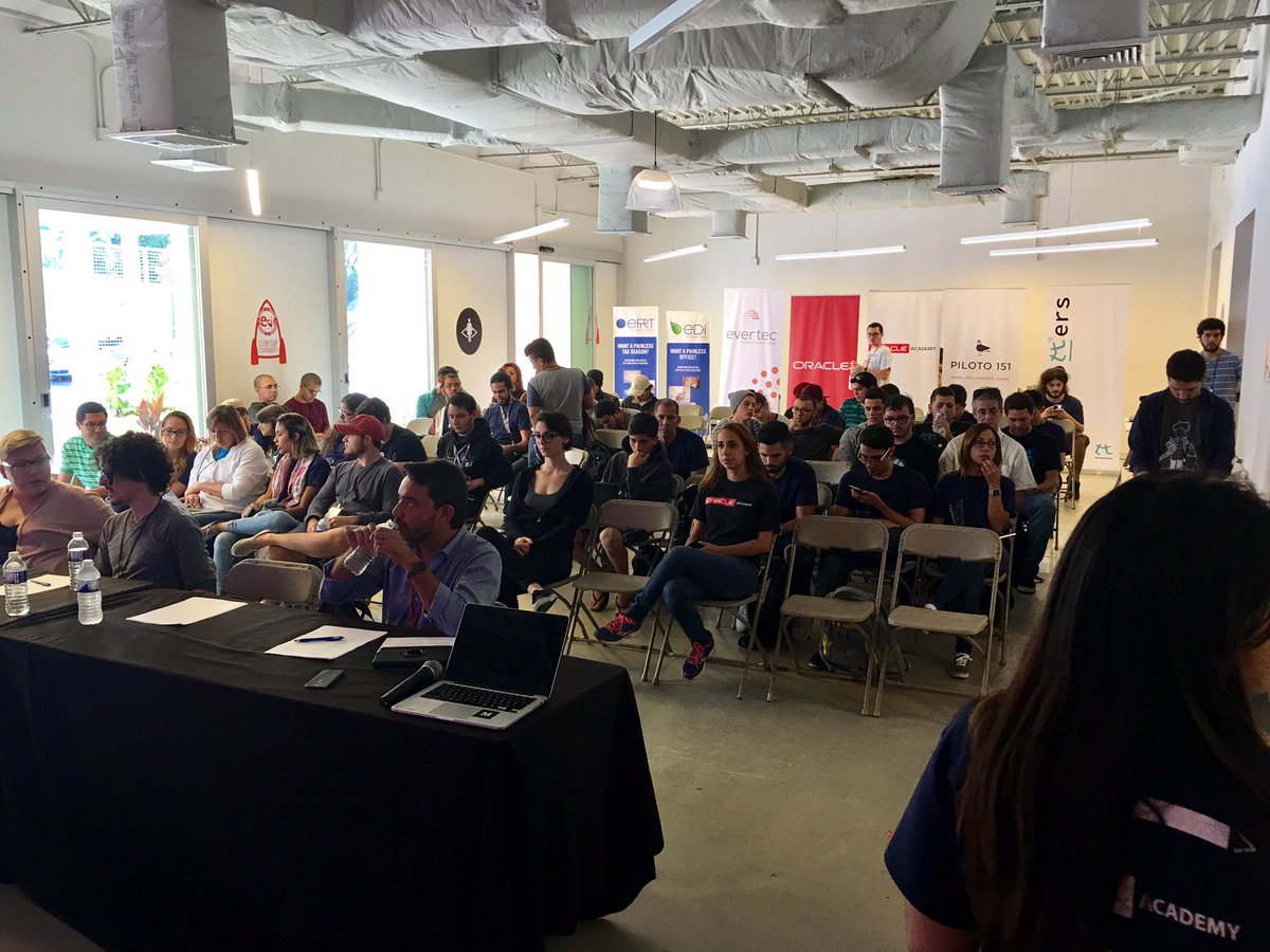 JaimeYordanFrau's tweet photo. Ready for presentations, judging & choosing the winner at @IncludeGirls' #includeathon. Where else but @engine4cws IoT Lab in #PuertoRico. https://t.co/6NUvGmRpmi