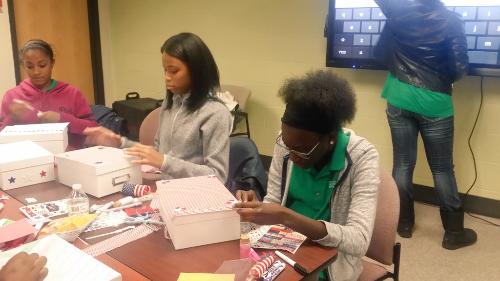 ruby_hemphill's tweet image. Great day with Girl STEAM Academy working on  shoebox project; Honoring our Sheros.  Learning the value of giving back to our community.