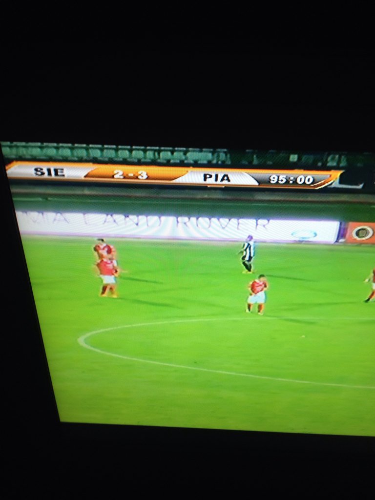 lore_merli's tweet photo. E andiamo!!! Come mi sto divertendo quest'anno! #RoburSiena 2-3 @PiacenzaCalcio !! #LegaPro #Piacenza #ForzaPiace https://t.co/cqI7COvk52
