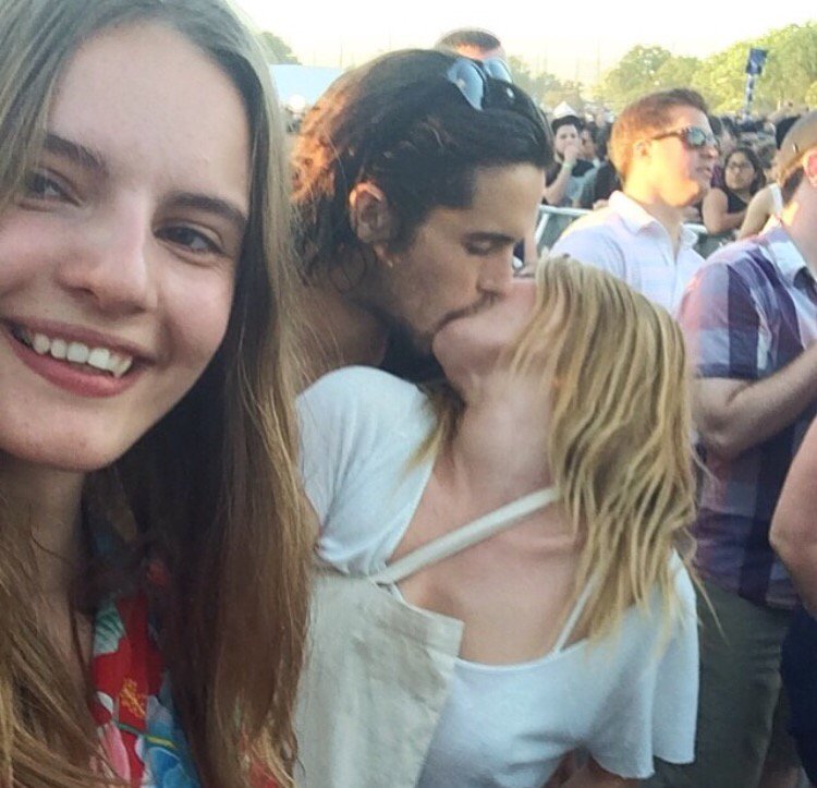 Camille Rowe (@CamilleRowe) | Twitter