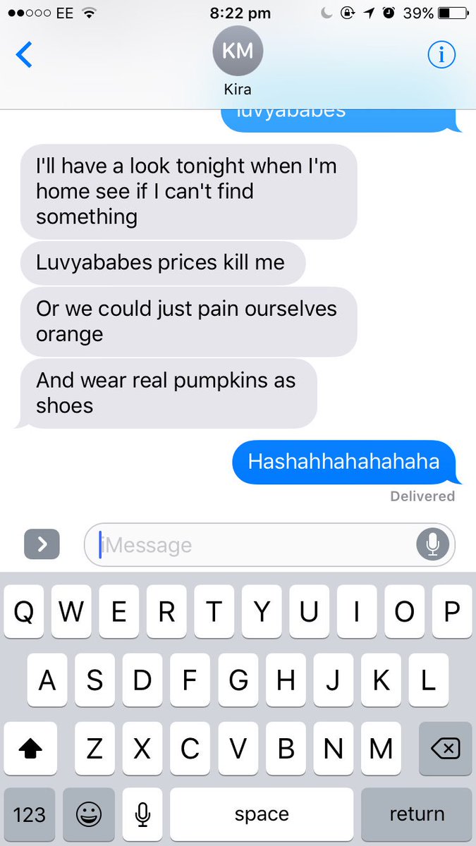 _chloegage's tweet photo. When you cant afford fancy dress x https://t.co/6PKMnXhWO4