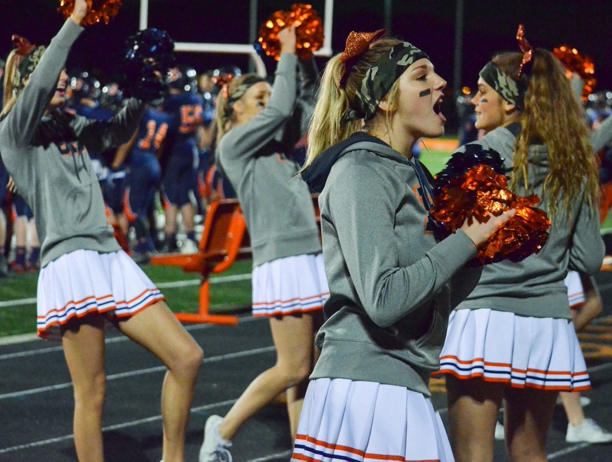 bhsyearbook_'s tweet photo. School spirit = Brighton Cheer @brightoncheer https://t.co/oC6f4krXWo