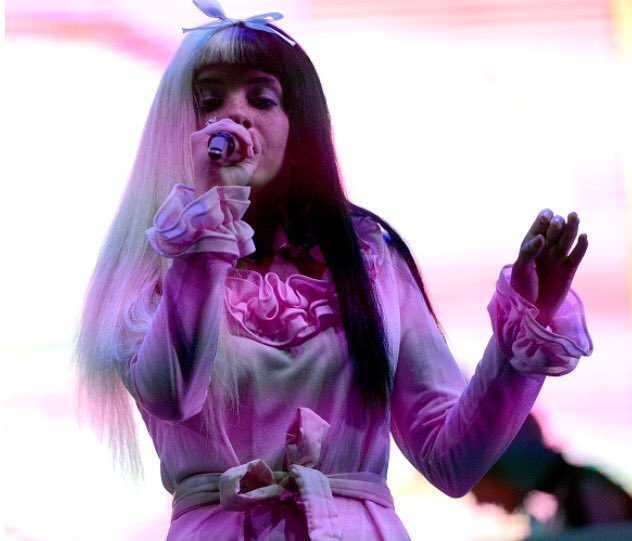 1stamendnow's tweet image. #MELANIEMARTINEZ 🐻🐻🐻