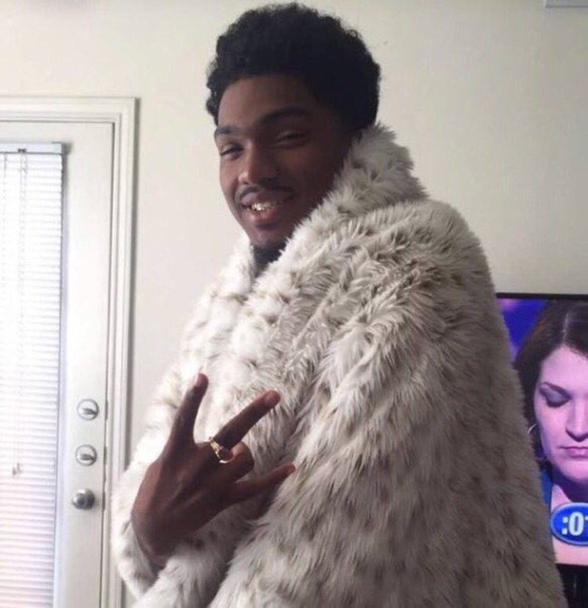 neydague's tweet image. "I saw u tweeting some depressing stuff.. are you okay?" 

Me: